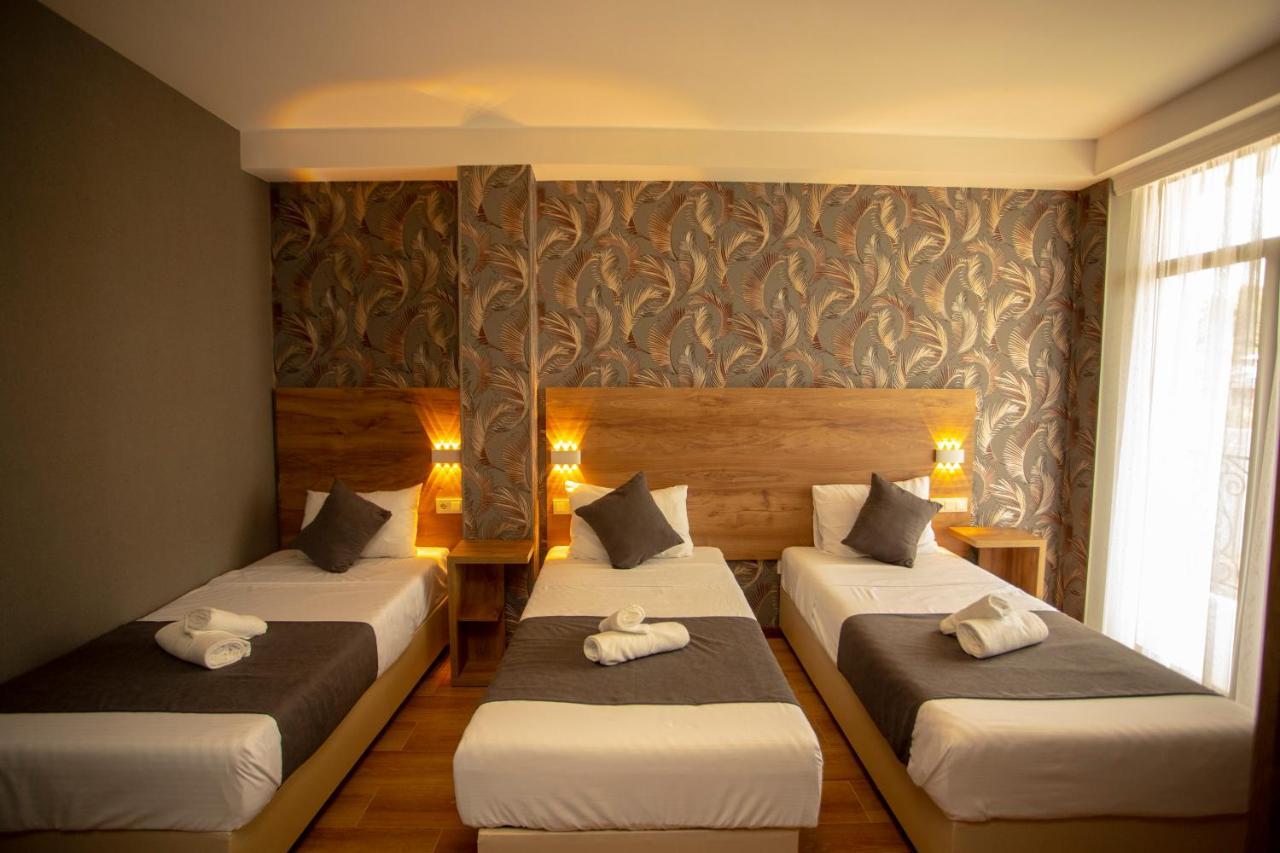 Pollux Hotell Batumi Eksteriør bilde