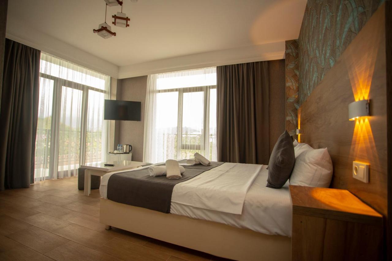 Pollux Hotell Batumi Eksteriør bilde