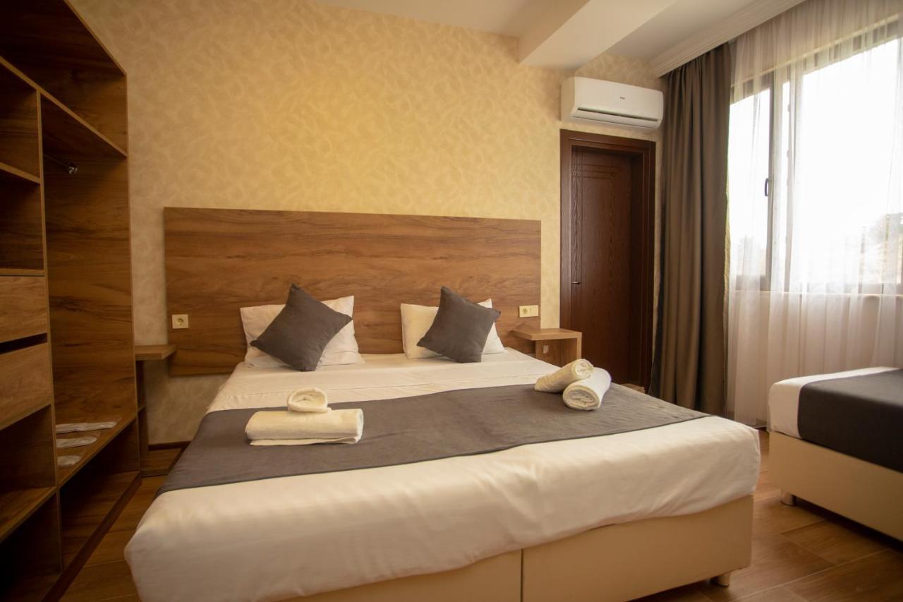 Pollux Hotell Batumi Eksteriør bilde