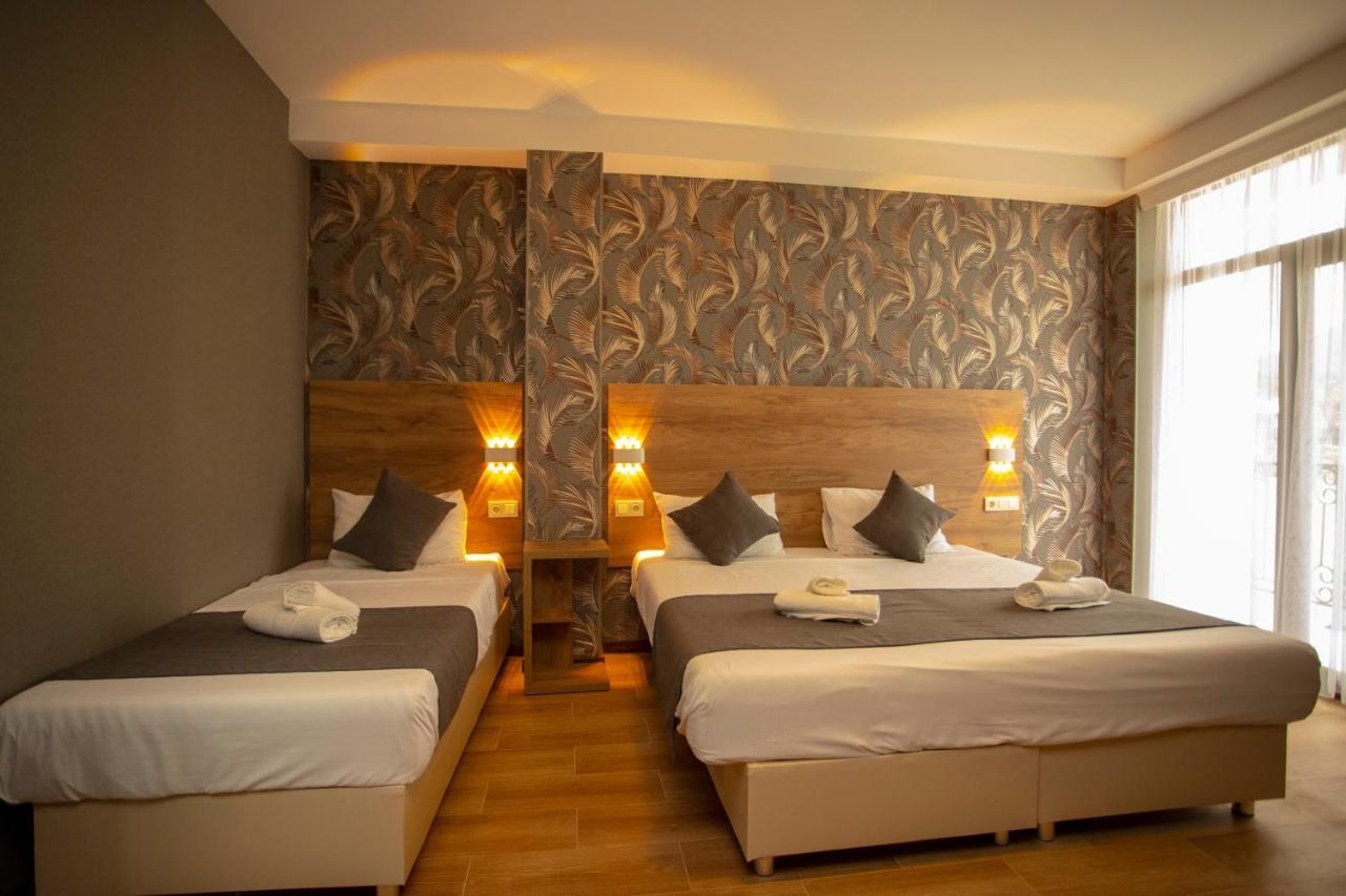 Pollux Hotell Batumi Eksteriør bilde