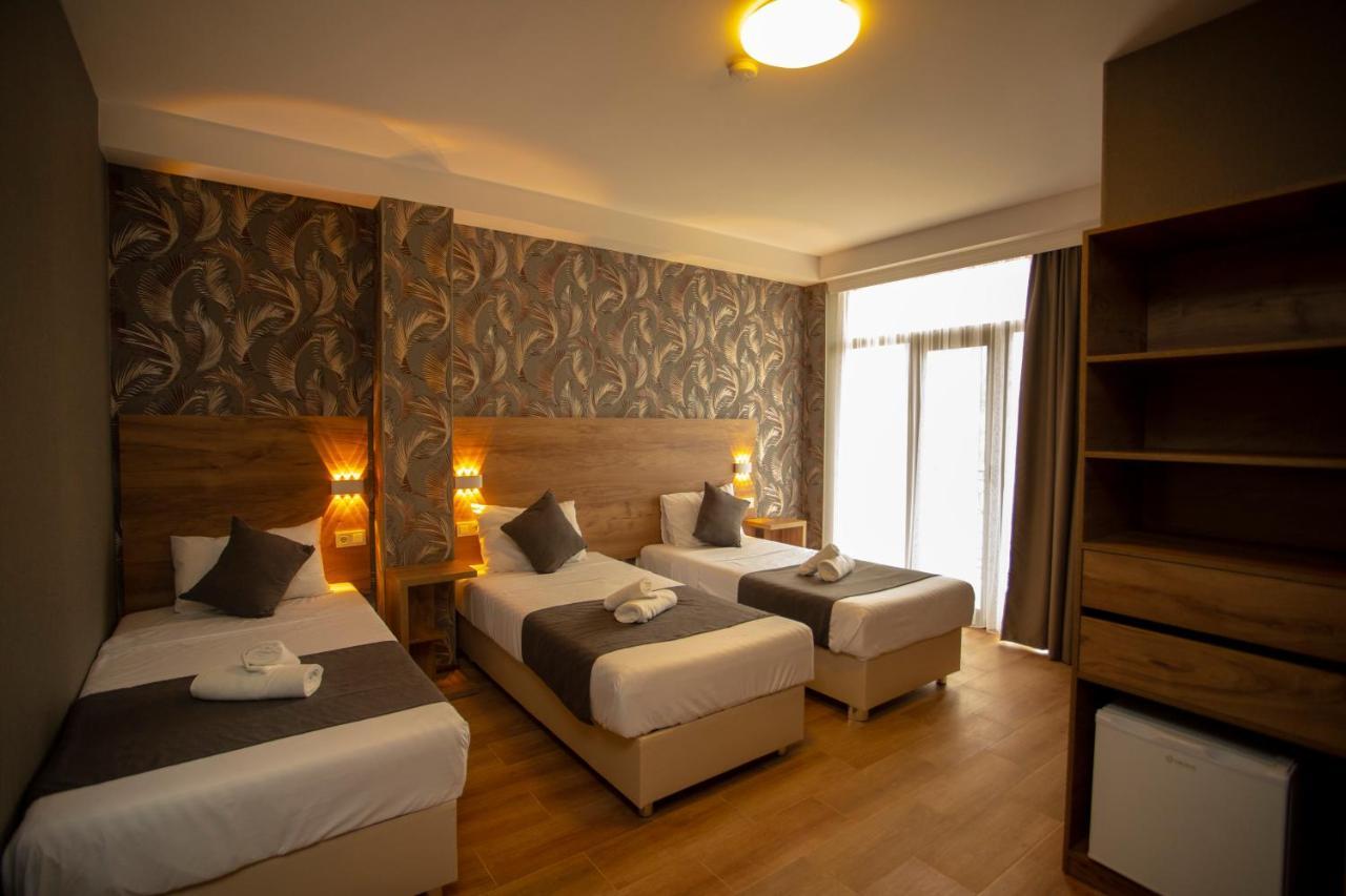 Pollux Hotell Batumi Eksteriør bilde