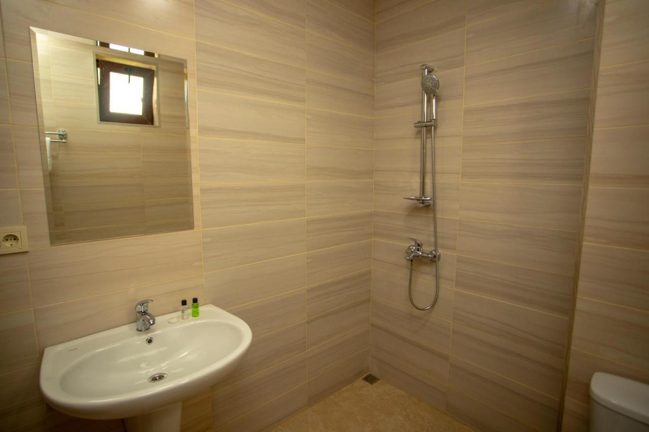 Pollux Hotell Batumi Eksteriør bilde